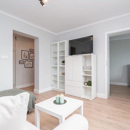 Apartament Nowy Swiat 15-17 กาลิช ภายนอก รูปภาพ