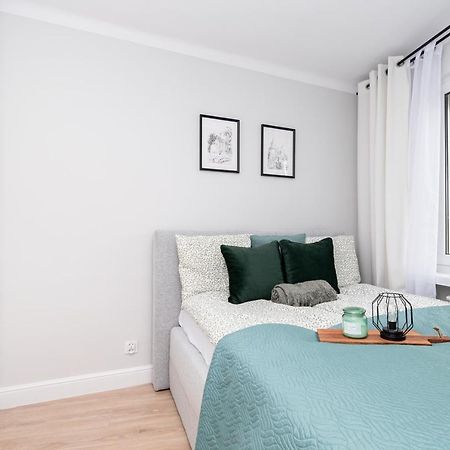 Apartament Nowy Swiat 15-17 กาลิช ภายนอก รูปภาพ
