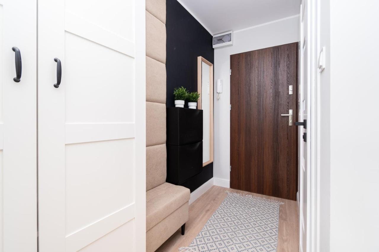 Apartament Nowy Swiat 15-17 กาลิช ภายนอก รูปภาพ